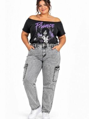 Forever Young Gray Cargo Jeans Waist 18